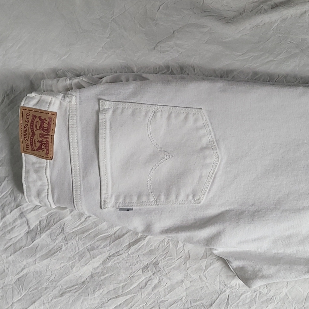 White Levi Skinny Jeans